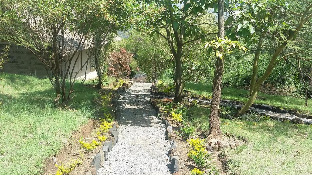 Maili Saba Camp Villa Nakuru Exteriör bild