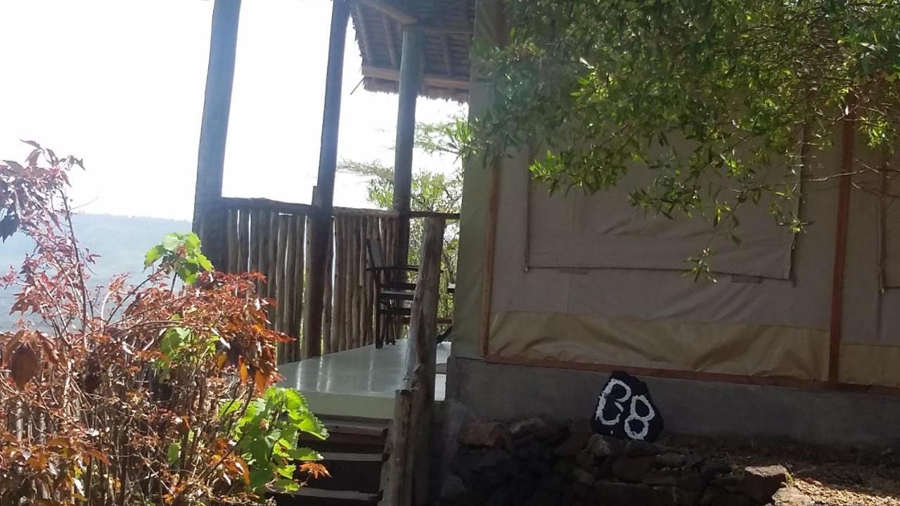 Maili Saba Camp Villa Nakuru Exteriör bild