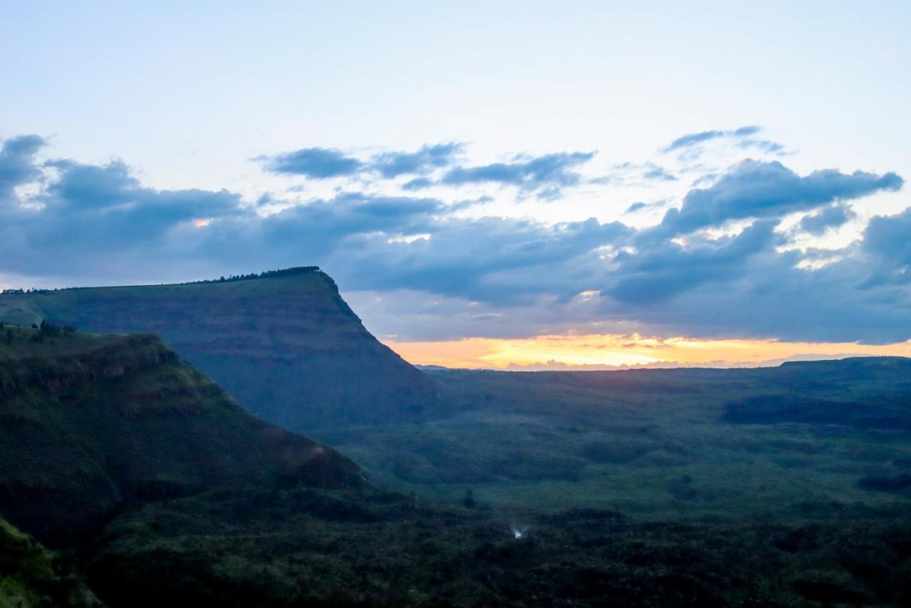 Maili Saba Camp Villa Nakuru Exteriör bild