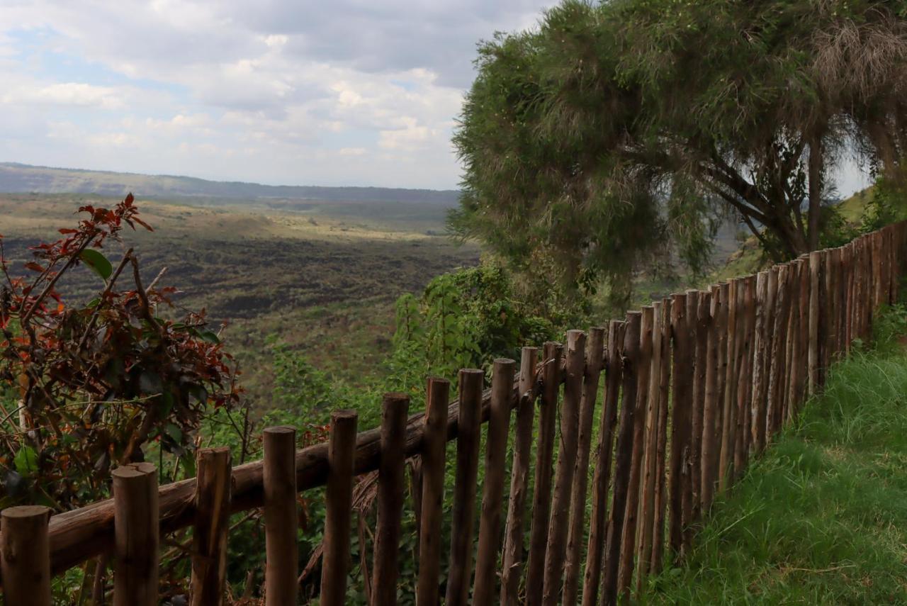 Maili Saba Camp Villa Nakuru Exteriör bild