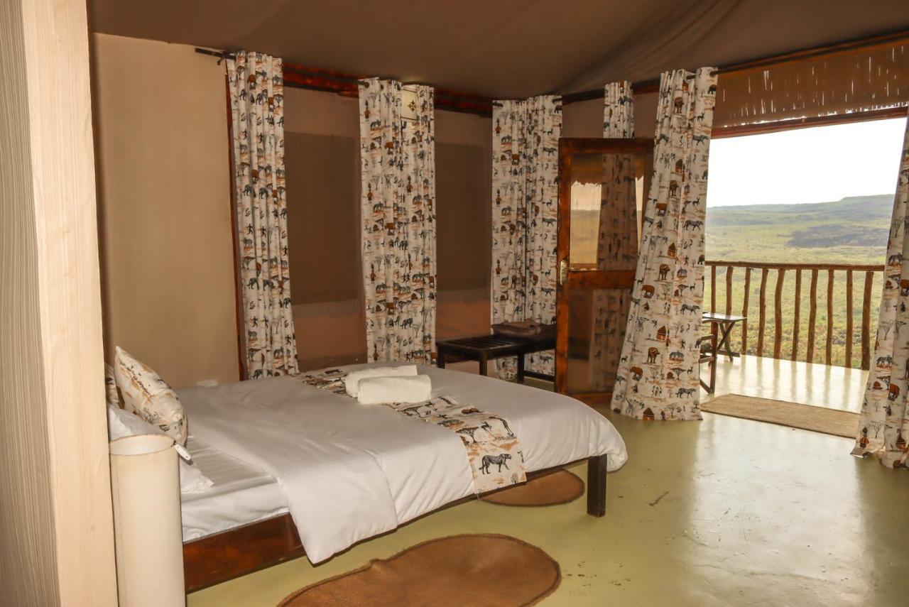 Maili Saba Camp Villa Nakuru Exteriör bild