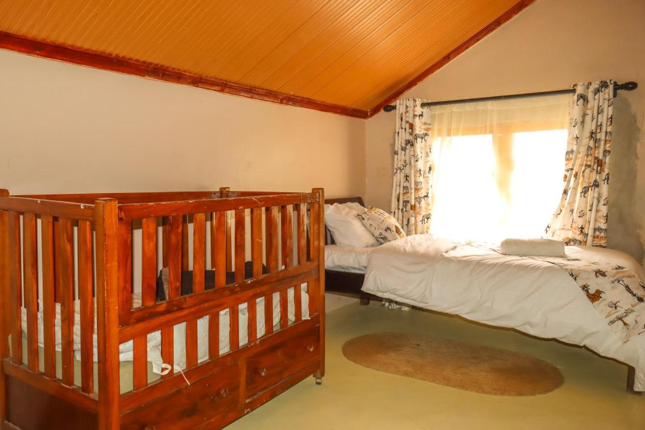 Maili Saba Camp Villa Nakuru Exteriör bild