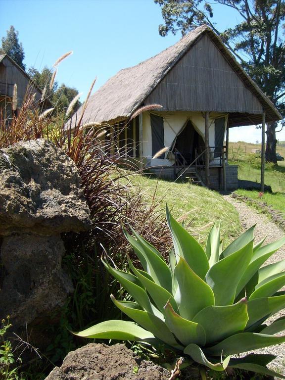 Maili Saba Camp Villa Nakuru Rum bild